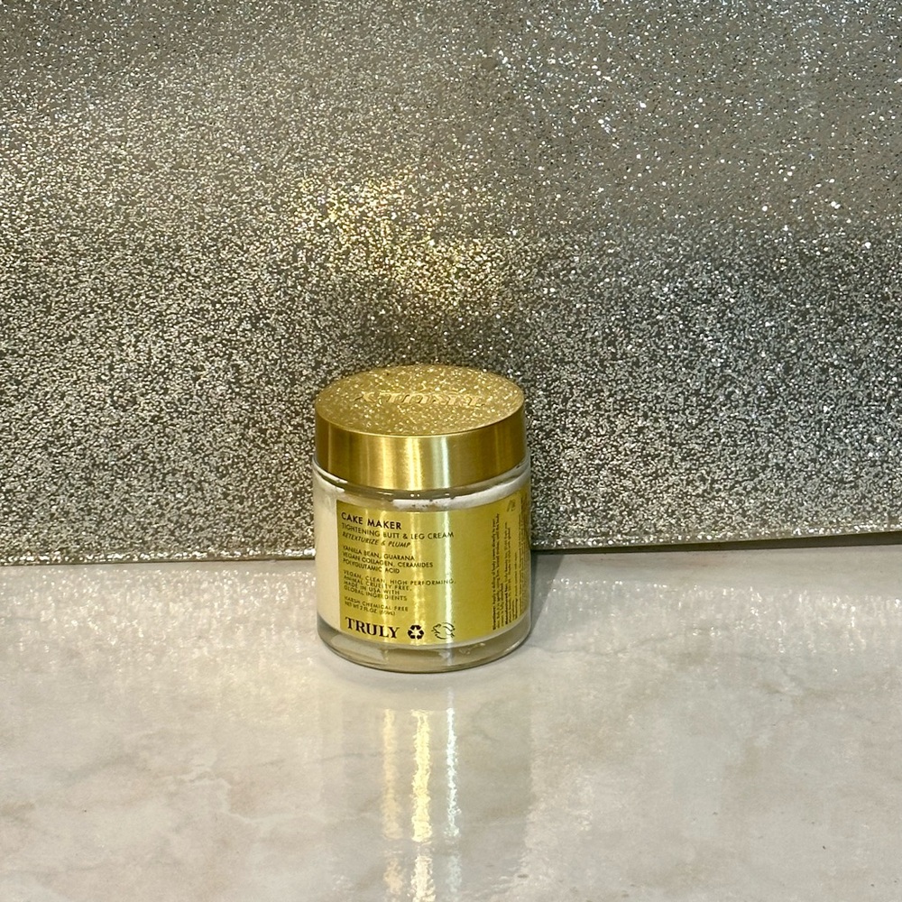 5 for $25 item 🌺 Travel Size Truly Cake Maker Tightening Butt & Leg Cream